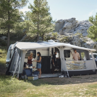 Etuteltat & Markiisit