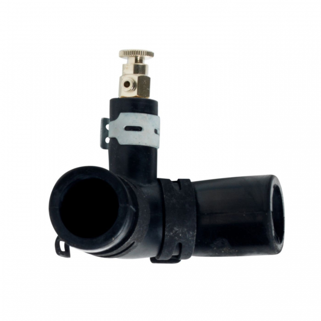 Kumikulma ilmaruuvilla ja kiinnikkeellä