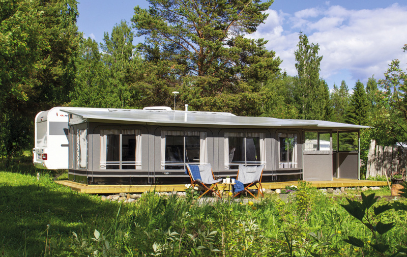 Svenska Tält Standby 7000 ( Erkkeri Malli) Leveys 740 cm ryhmässä Etuteltat & Markiisit / Asuntovaunun Etuteltat / Villa Teltta @ Campmarket (65145)