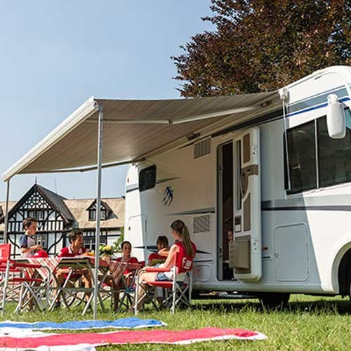 Fiamma F70 Seinäasennettava Valkoinen Kotelo ryhmässä Etuteltat & Markiisit / Markiisit / Matkailuauto Markiisit / Fiamma / Seinään Asennettavat @ Campmarket (66967)