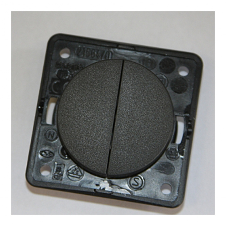 Katkaisija 12V Tupla Musta ryhmässä Matkailuvaunu & Matkailuauto / Elektroniikka / Pistorasiat/Katkaisijat & Lisävarusteet / Katkaisijat @ Campmarket (64836)