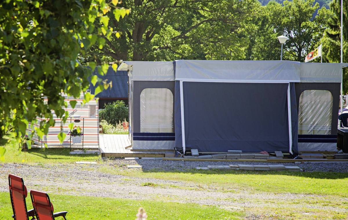 Svenska Tält Standby 5000 ( Erkkeri Malli) Leveys 530 cm ryhmässä Etuteltat & Markiisit / Asuntovaunun Etuteltat / Villa Teltta @ Campmarket (64879)