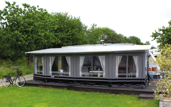 Svenska Tält Standby 6000 ( Erkkeri Malli) Leveys 610 cm ryhmässä Etuteltat & Markiisit / Asuntovaunun Etuteltat / Villa Teltta @ Campmarket (65144)