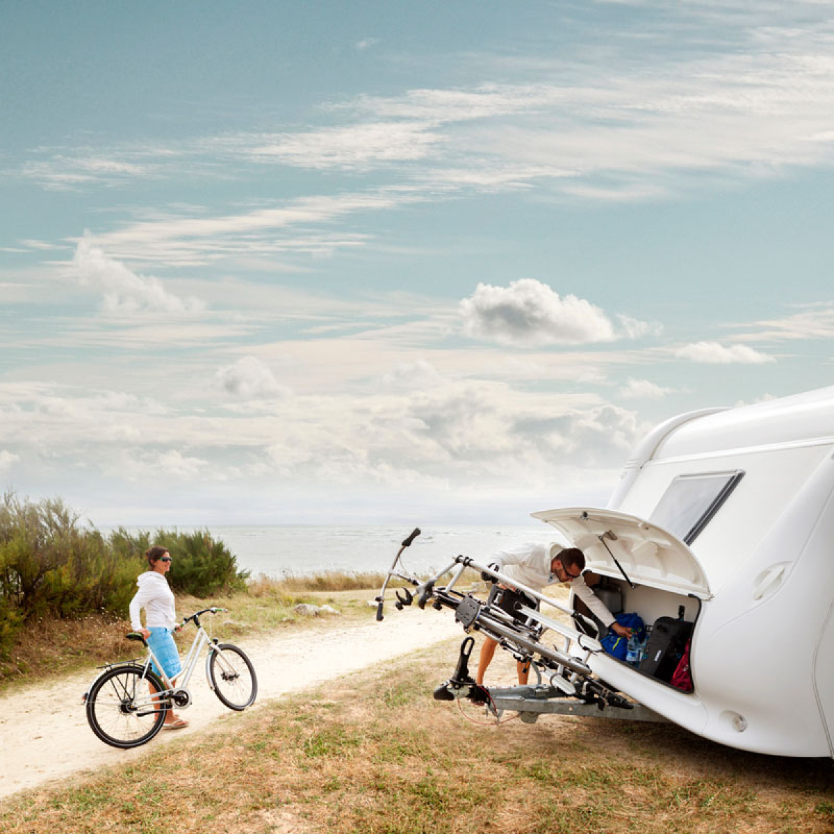 Thule Caravan Superb Sähköpyörille ryhmässä Matkailuvaunu & Matkailuauto / Koriosat / Polkupyörätelineet / Vetoaisat @ Campmarket (66400)
