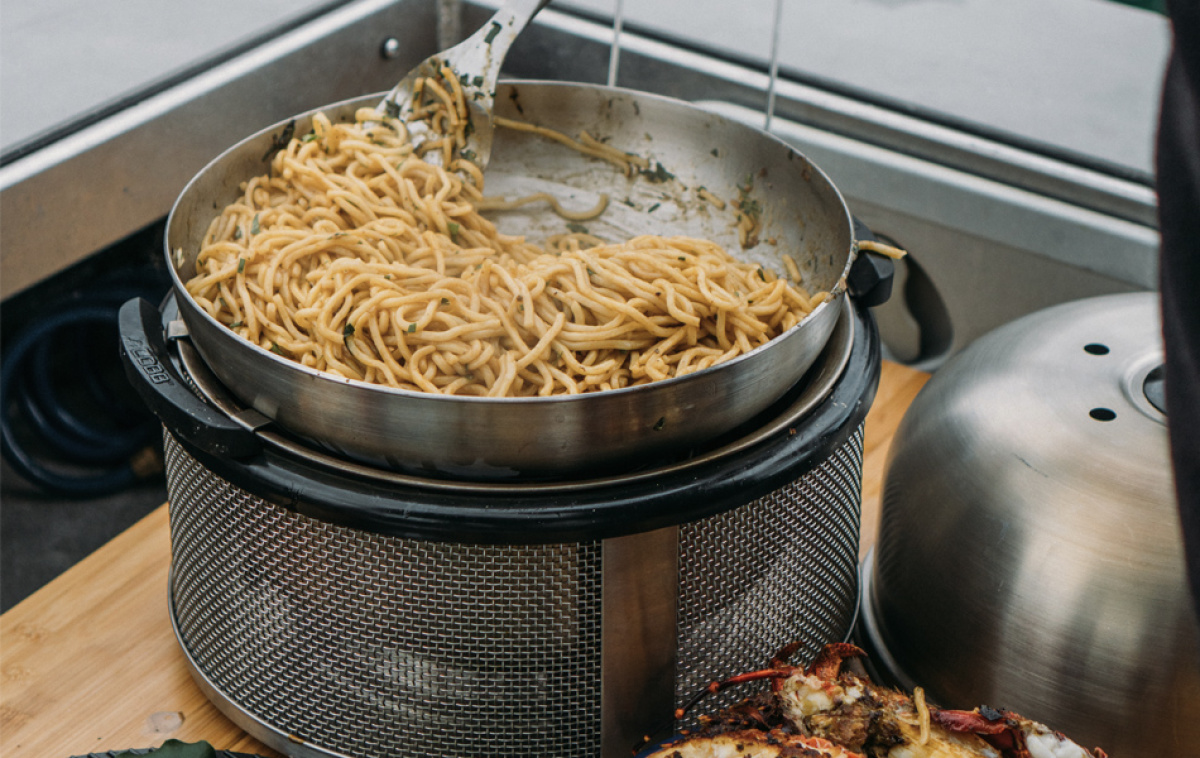 Cobb Wok-pannu ryhmässä Kotitalous & Keittiö / Grillit / Grilli Lisävarusteet @ Campmarket (66560)