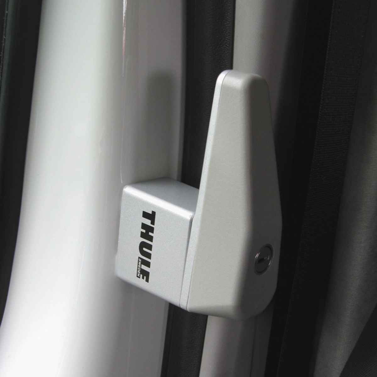 Thule Cab Turvalukko 2kpl ryhmässä Matkailuvaunu & Matkailuauto / Lukot & Varusteet / Turvalukot @ Campmarket (67020)