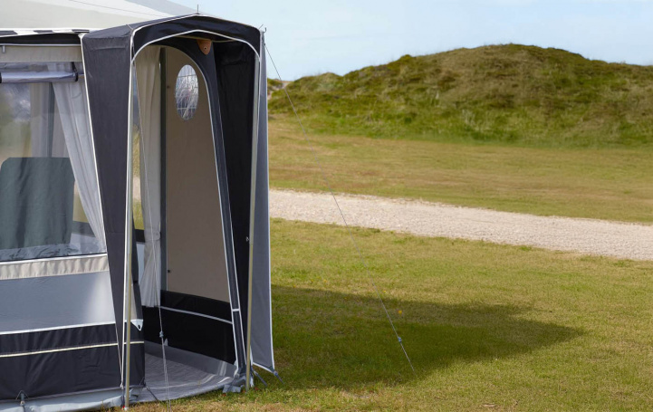 Isabella Ovimarkiisi STD Black ryhmässä Etuteltat & Markiisit / Tarvikkeet - Varaosat / Isabella Original / Ovimarkiisit @ Campmarket (67264)