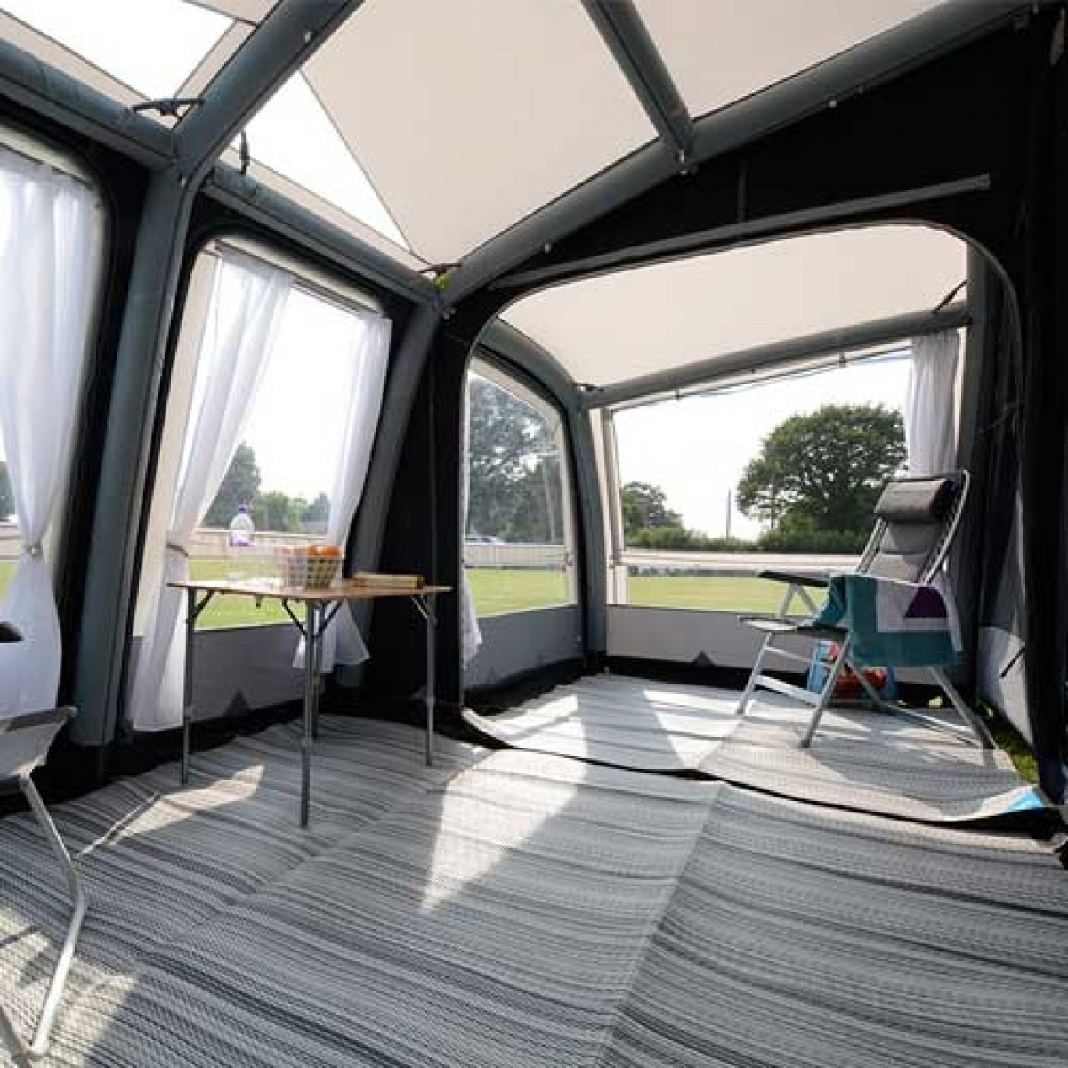 Kampa Rally Air Pro 260 Plus H Matkailuvaunulle ryhmässä Etuteltat & Markiisit / Asuntovaunun Etuteltat / Ilmateltat / Dometic Asuntovaunu Ilmateltat @ Campmarket (67346)