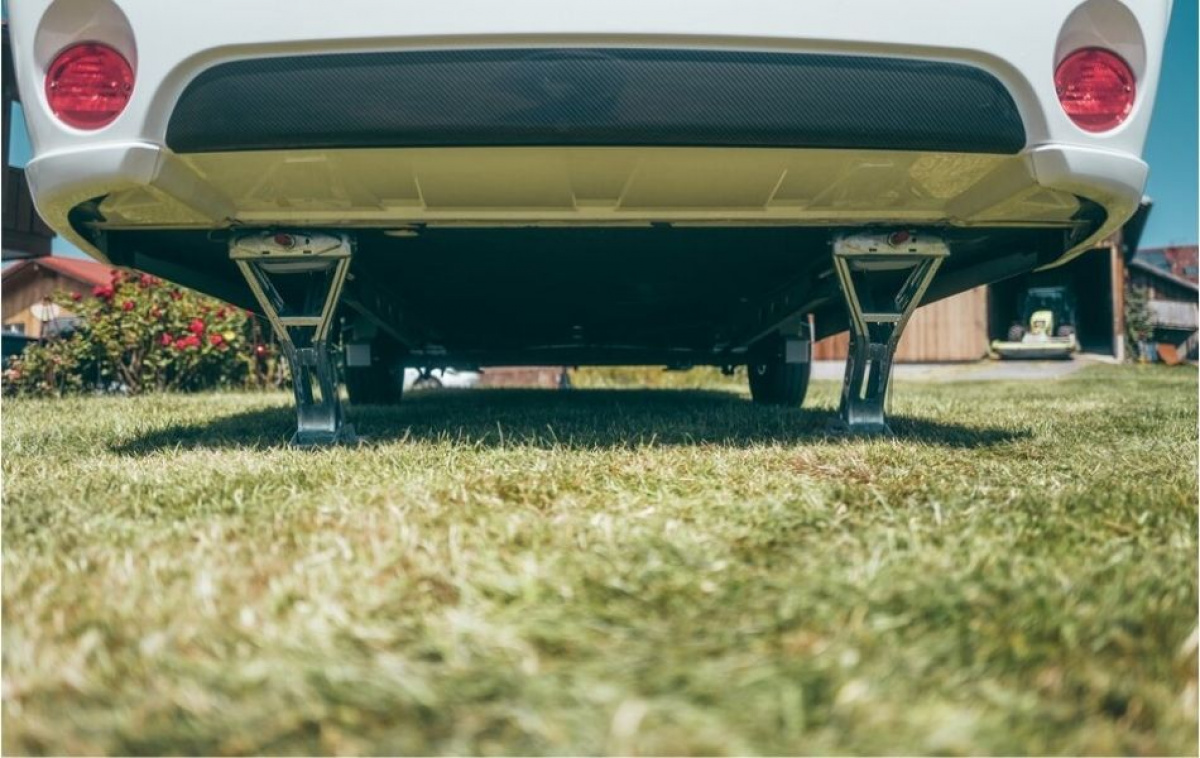 AL-KO UP4 Sähköiset Tukijalat - Asuntovaunu ryhmässä Matkailuvaunu & Matkailuauto / Koriosat / Tukijalat @ Campmarket (68775)