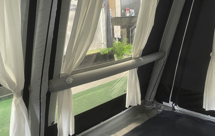 Isabella Cirrus Air 400 Verantaputki ryhmässä Etuteltat & Markiisit / Tarvikkeet - Varaosat / Isabella Original / Isabella Tarvikkeet @ Campmarket (70521)