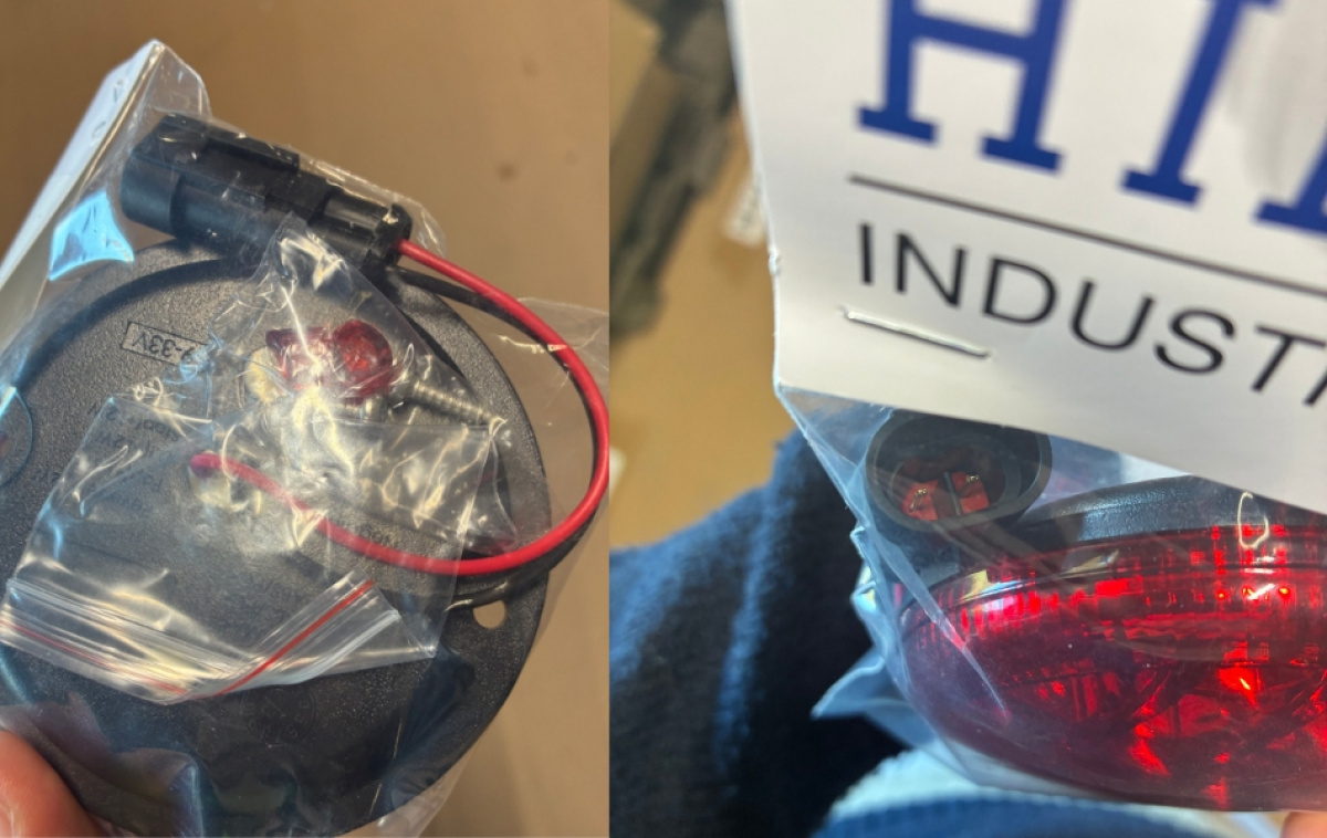Takasumuvalo 95mm 12V Punainen ryhmässä Matkailuvaunu & Matkailuauto / Elektroniikka / Liikenne- & Ulkovalaistus / Takavalot @ Campmarket (74149)
