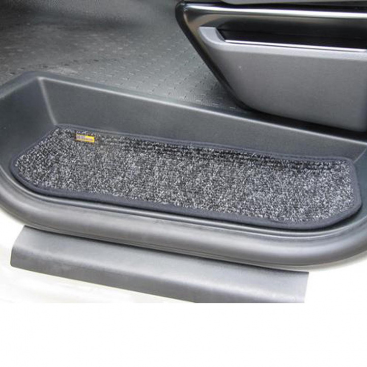 Ovimatto Sprinter 2018- 2kpl ryhmässä Matkailuvaunu & Matkailuauto / Tekstiilimatot & Päälliset / Ohjaamon Matot / MB Sprinter alk. 5/2006 @ Campmarket (76777)