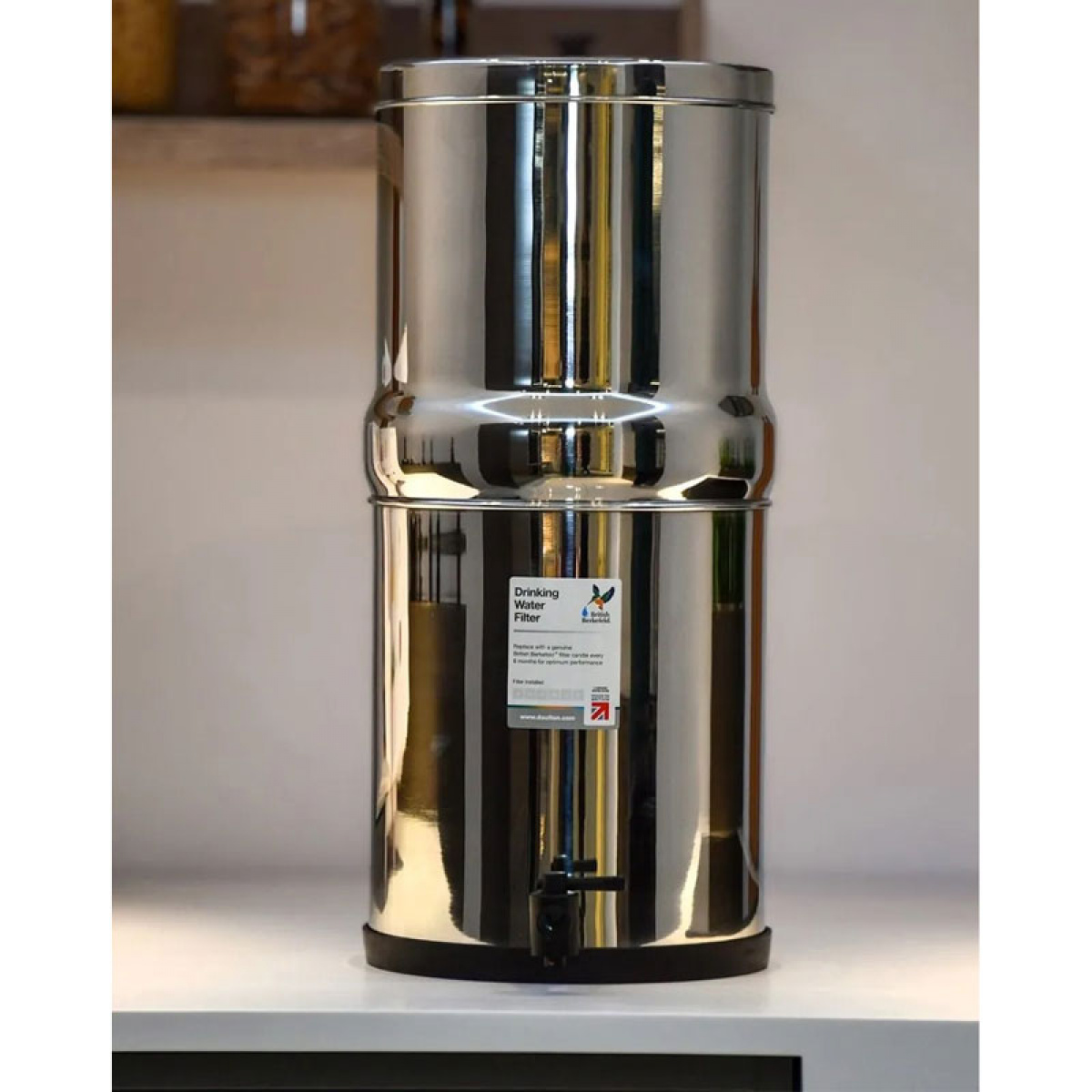 Sunwind Vedenpuhdistin Gravity 8,5L ryhmässä Vesi & Sanitaatio / Vesi / Vesisäiliöt @ Campmarket (79421)