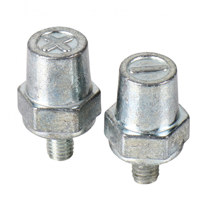 Akun napa-adapteri ruuvattava M8 Miinus- ja Plus-napa ryhmässä Matkailuvaunu & Matkailuauto / Elektroniikka / Akut & Muuntimet / Akut / Akkutarvikkeet @ Campmarket (79900)