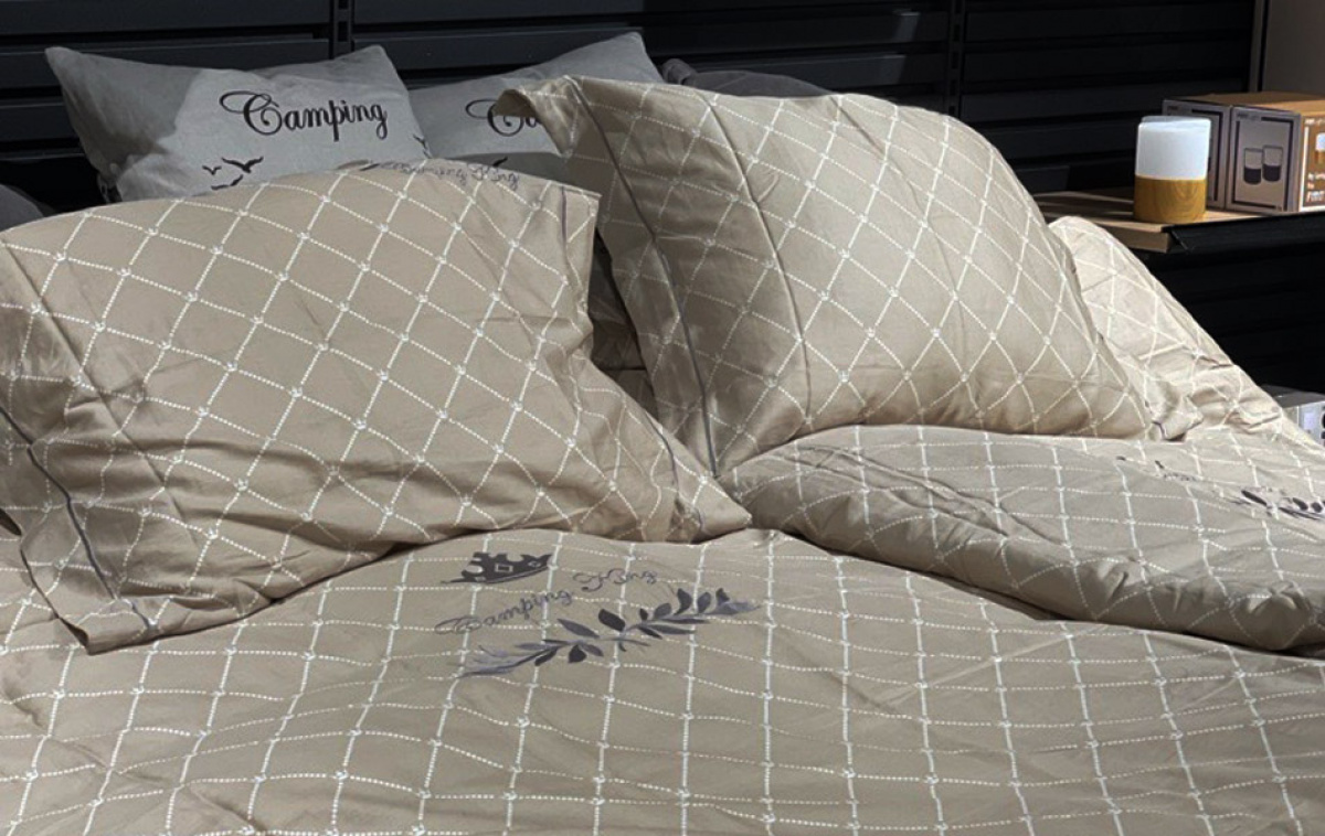 Royal Camping Lakanasetti King Beige ryhmässä Koti & Sisustus / Tekstiilit / Petivaatteet @ Campmarket (80531)