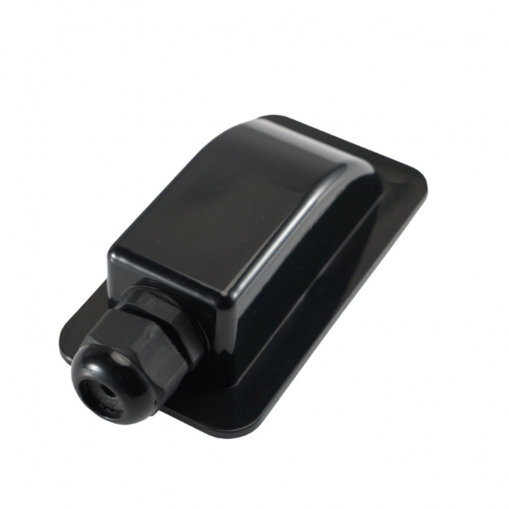 Kaapelinläpivienti Musta Yhdelle Kaapelille ryhmässä Matkailuvaunu & Matkailuauto / Elektroniikka / Aurinkopaneelit / Lisävarusteet @ Campmarket (80629)