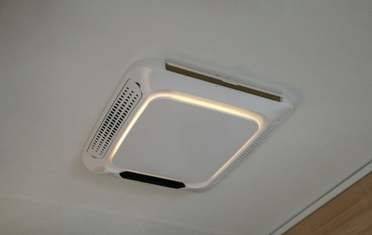 Sisäyksikkö Ringlight Plein-Aircon AC:lle ryhmässä Matkailuvaunu & Matkailuauto / Lämmitys & Ilmastointi / Ilmastointi / Lisätarvikkeet @ Campmarket (81011)