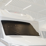 SunOut Aurinkosuoja Vakio Tuulilasi MB 2021-