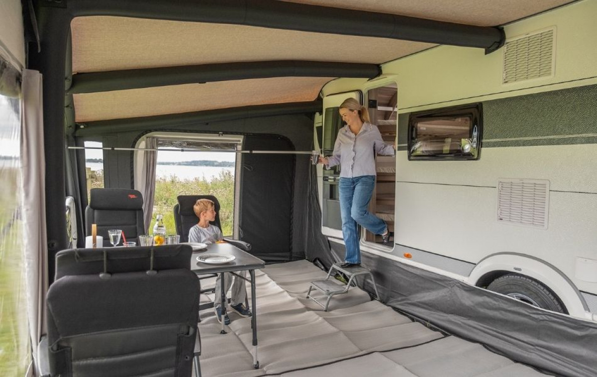 Telta Apex 300 ryhmässä Etuteltat & Markiisit / Asuntovaunun Etuteltat / Ilmateltat / A-mitta Ilmateltat @ Campmarket (82502)