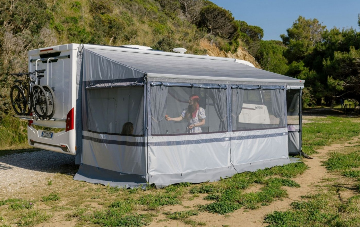 Fiamma Privacy Room Caravanstore Light XL/Evo ryhmässä Etuteltat & Markiisit / Markiisit / Matkailuvaunu Markiisit / Päädyt & Etupaneelit Matkailuvaunun Markiiseihin / Pääty- ja Etupaneelit Caravanstore XL @ Campmarket (82765)