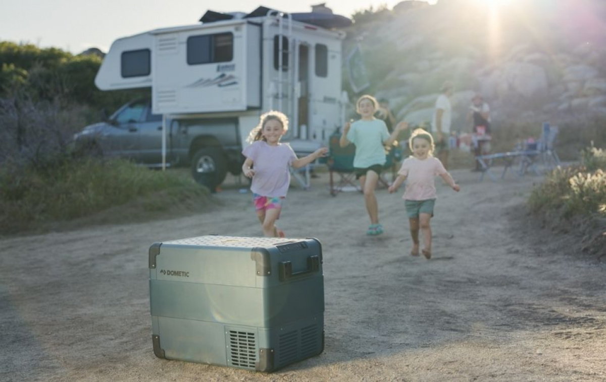 Dometic Kompressorikylmälaatikko CFX2 45L ryhmässä Matkailuvaunu & Matkailuauto / Lämmitys & Ilmastointi / Jääkaapit & Kylmälaukut / Kylmälaukut @ Campmarket (83788)