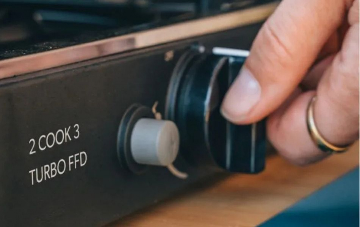 Cadac Kaasuliesi 2-Cook Turbo FFD Deluxe ryhmässä Kotitalous & Keittiö / Keittiölaitteet / Kaasuliedet @ Campmarket (83819)