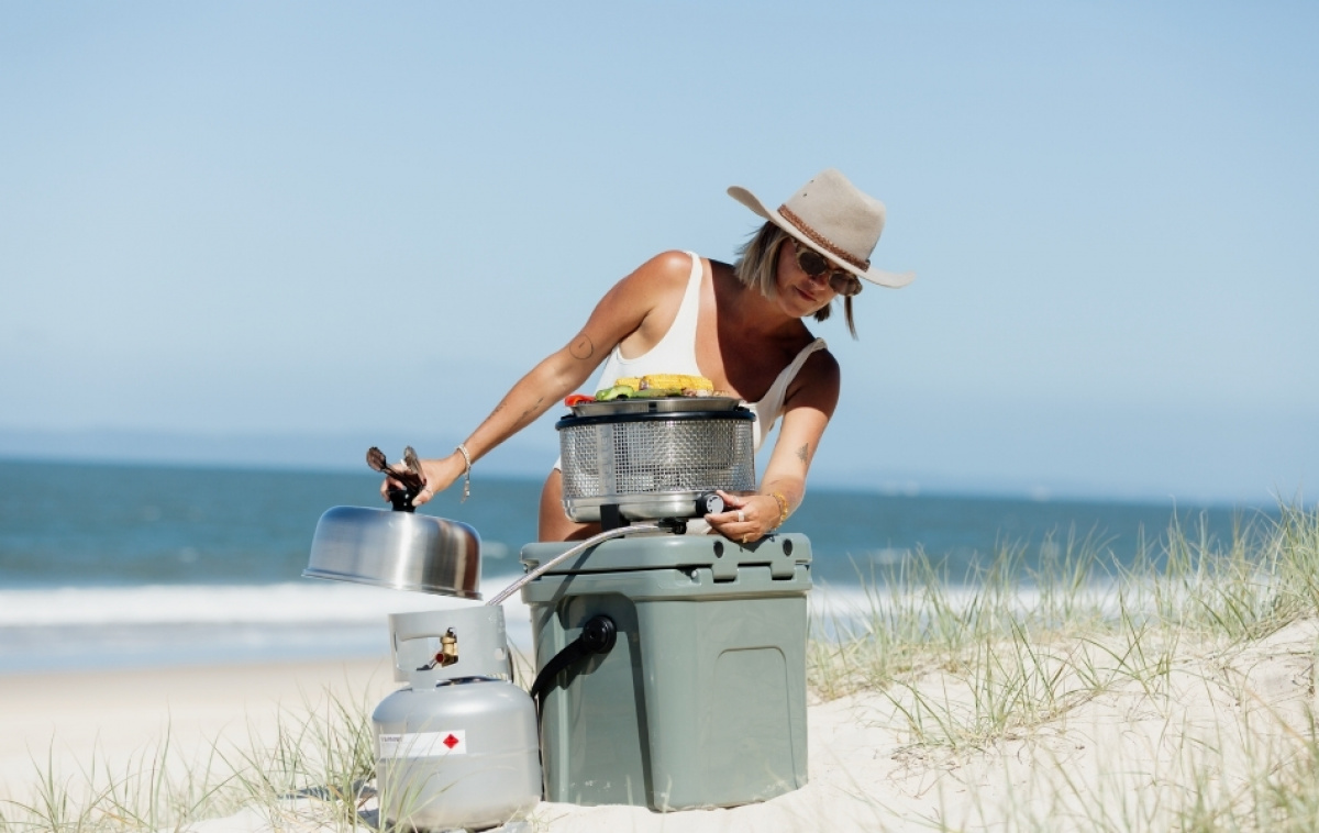 Cobb Premier+ Gas Deluxe 30mbar ryhmässä Kotitalous & Keittiö / Grillit / Kaasugrillit @ Campmarket (83959)