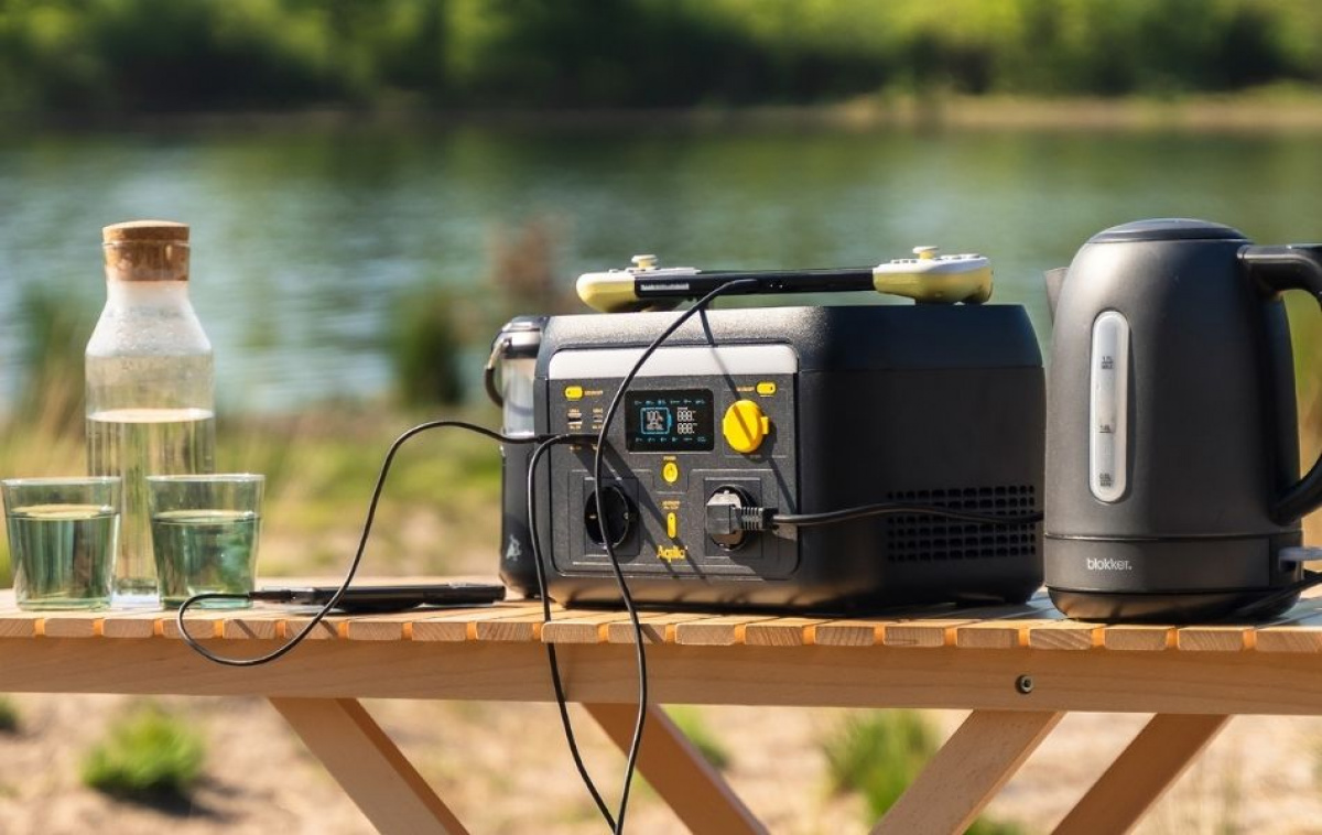 Aqiila Powerbird Powerstation S1000V2 ryhmässä Matkailuvaunu & Matkailuauto / Elektroniikka / Sähkökeskukset & Sähkögeneraattorit / Voimalaitokset @ Campmarket (83995)