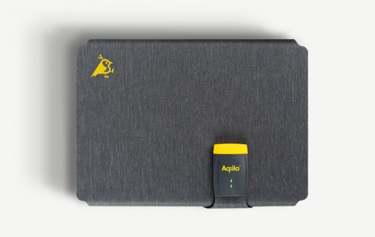 Aqiila Sunbird Kannettava Aurinkopaneeli P40 ryhmässä Matkailuvaunu & Matkailuauto / Elektroniikka / Aurinkopaneelit @ Campmarket (84009)