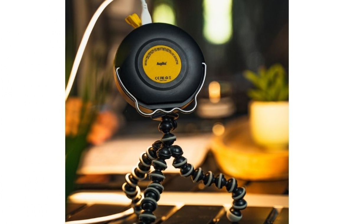 Aqiila Powerbird 2in1 Lamppu & Virtapankki BL10 ryhmässä Matkailuvaunu & Matkailuauto / Elektroniikka / Älykkäät Apuvälineet @ Campmarket (84019)