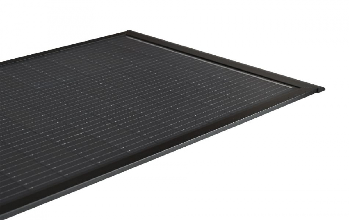 GoCamp Aurinkopaneeli Premium Shingled Musta 120W ryhmässä Matkailuvaunu & Matkailuauto / Elektroniikka / Aurinkopaneelit @ Campmarket (84087)